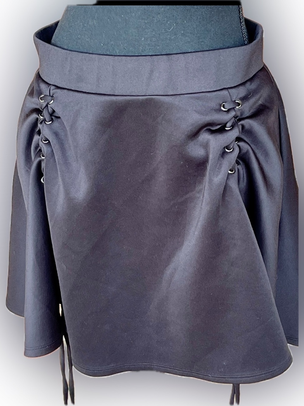 Hot Topic Black Lace-Up Skater Skirt with Pockets Junior Size L